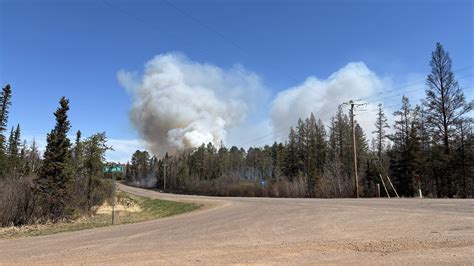 Evacuations in place: Camp House Fire burns 1,250 acres and is ...