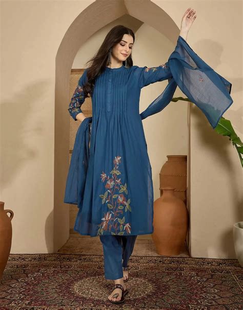 Cotton Straight Embroidery Mandarin Collar Kurta with Pant & Dupatta ...