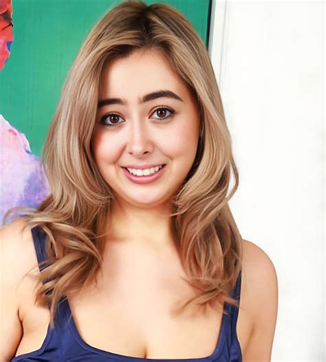 Chloe Surreal Height Entire Media Library #864