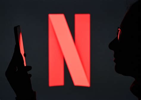 Netflix Opening Video 的图像结果
