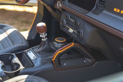 2021 Ford Bronco Gets a Manual Transmission, and We Say Amen