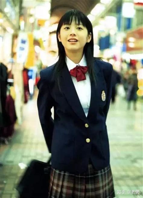【日本女生制服文化】日本女生可愛制服下的哀傷 - YouTube