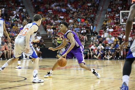 Lakers Fall to Knicks in Vegas | Los Angeles Lakers