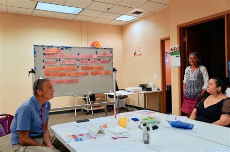 Casa Latina supports Spanish-speaking immigrants in Federal Way : r ...