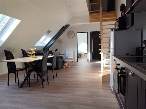 Very nice 70 m² 4-room apartment at the foot of the Castle with garden ...