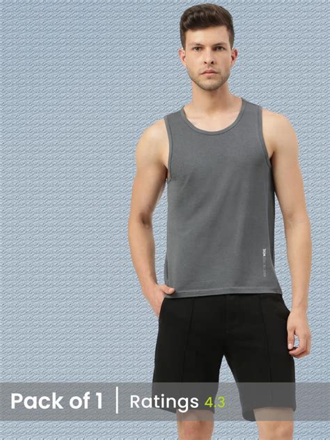 Shop Men's Active Vests Online in India | Lightweight & Flexible ...
