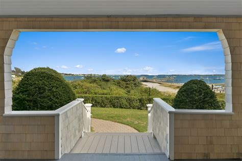 House once rented by legendary ‘Wizard of Oz’ actress is for sale on ...