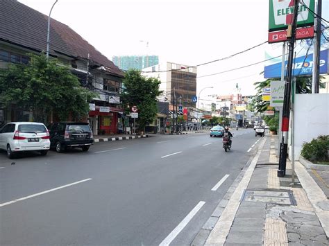 WHIZ HOTEL CIKINI (Jakarta) - Hotel Reviews, Photos, Rate Comparison ...