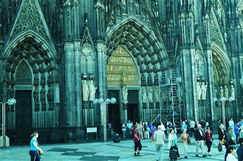 Cologne Cathedral Germany जानिये क्या ख़ास है इसमें
