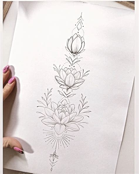 Floral Back Tattoos, Tattoos For Women Flowers, Spine Tattoos For Women ...