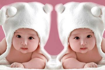 怀双胞胎或者多胞胎是什么体验？ - 知乎