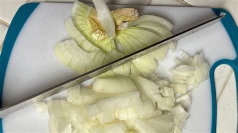 How to Dice an Onion