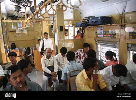Local Train India 的图像结果