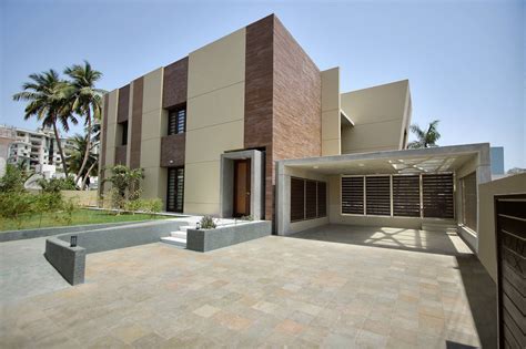 8 Materials Perfect for Driveways and Home Pavements