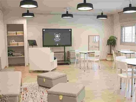 Smart classrooms make pupils feel like home