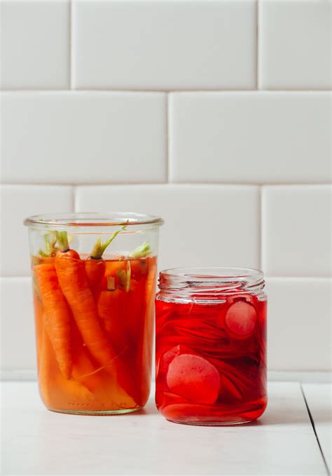 Quick Pickled Carrots - Minimalist Baker