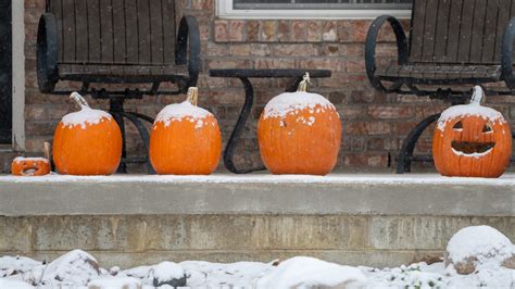 Which Indiana counties have travel advisories? How to check