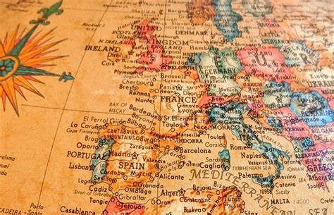 Europe Globe 的图像结果