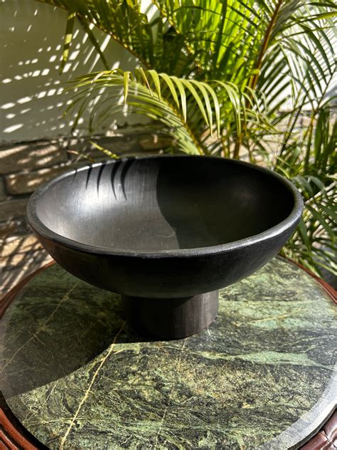 Fruit Bowl | Longpi Black Pottery – Zhaviah Studio