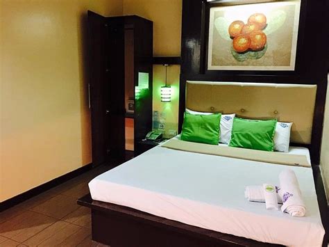 CIRCLE ISLAND RESORT (Bacoor) - Hotel Reviews & Photos - Tripadvisor