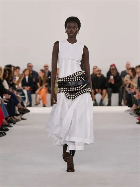 Fashionable Clothes 的图像结果