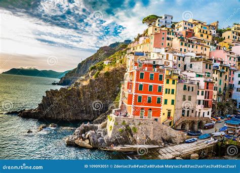Riomaggiore, Cinque Terre,La Spezia,Liguria, Italy Editorial Photo ...