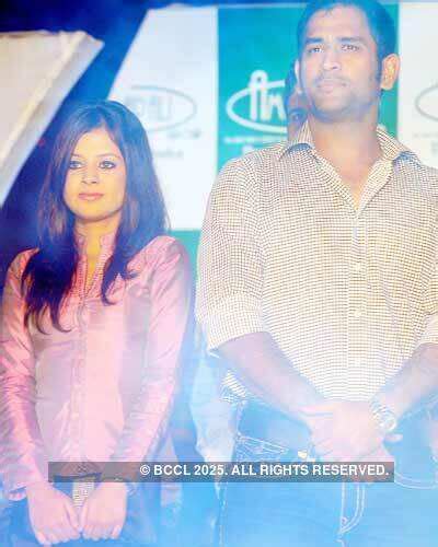 Shiv Priya at an event for the launch of Amrapali Group's three mega ...