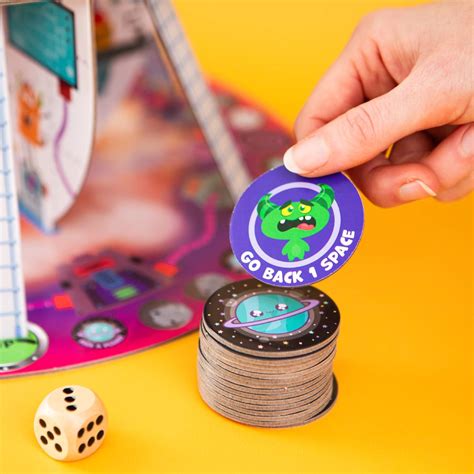 Curious Universe Games: 3D Race Through Space – CuriousUniverse