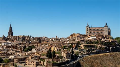 Download wallpaper 1366x768 tower, buildings, architecture, toledo ...