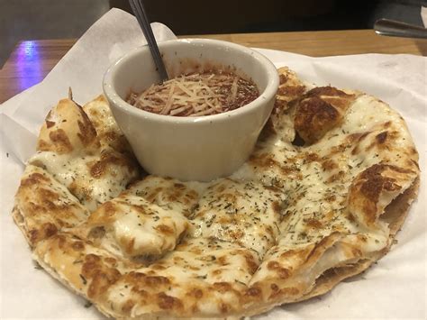 Mesa, AZ Edition: Boulders Bar and Grill on Southern - Candace Lately