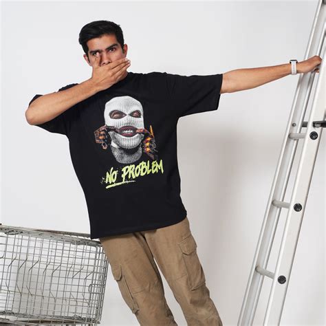 Oversized T-Shirts and Streetwear Essentials at Bloopers