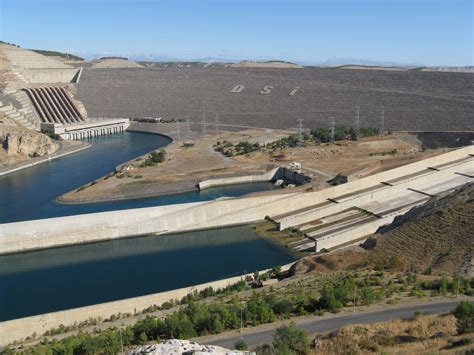 10 Largest Dams in the World - Largest.org
