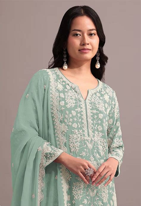 Shop Online for Fabulous Indian Ethnic Wear – StyleCaret