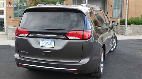 2017 Chrysler Pacifica fuel economy review