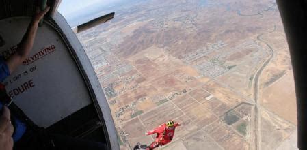 Una paracaidista muere al fallarle el paracaidas