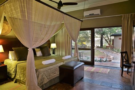 MJEJANE RIVER LODGE (Hectorspruit) - Lodge Reviews, Photos, Rate ...