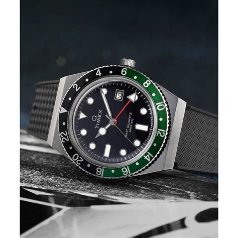 Q TIMEX Men Black Round Dial Analog Watch - TW2W57500UJ