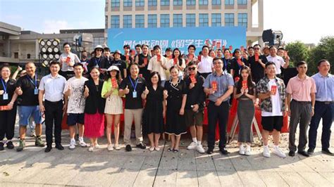 广西柳州民间祭孔 外国留学生现场诵读《论语》 - 文明风首页 - 文明风