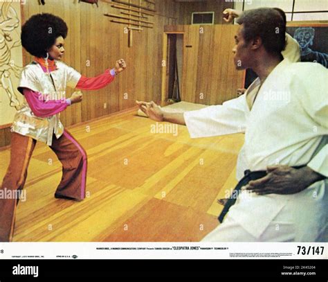 Cleopatra jones 1973 tamara dobson hi-res stock photography and images ...