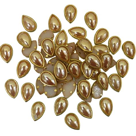 Buy Creamy Gold Color Teardrop Shape Kundan Stones online ...