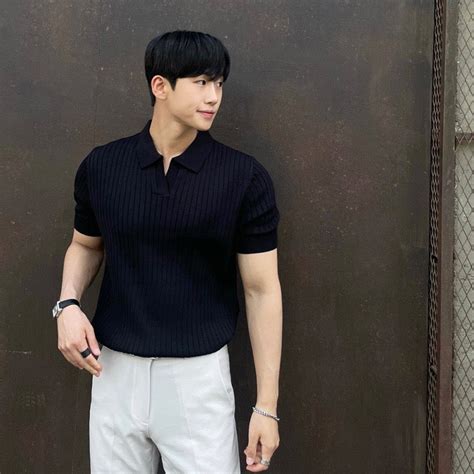 Manor Crest Polo -Black – Baraiyas