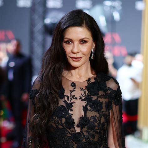 Catherine Zeta-Jones' reacts to grown-up daughter Carys emotional video ...