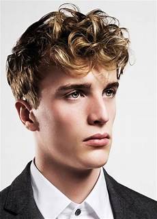 Cool Hairstyles For With Curly Hair by Cool Curly Hairstyles For The Best Mens Hairstyles Cool Hairstyles For With Curly Hair