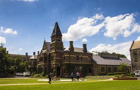 澳洲留学 | 悉尼大学介绍（含历年排行、热门专业、入学条件等） - 知乎