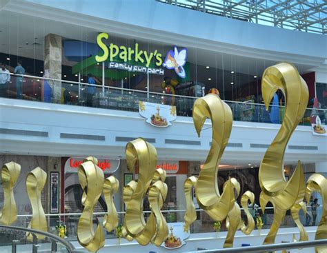 LuLu Mall: An amazing shopper's paradise - Rediff.com Business