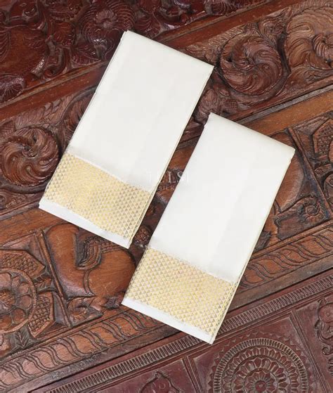 Buy White Handwoven Kanjivaram Silk Dhoti and Vastharam T573017