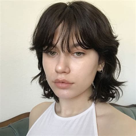 Mullet hairstyle short wolf cut female - lomifriendly