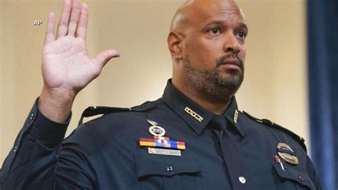 Politician with Police Office 的图像结果