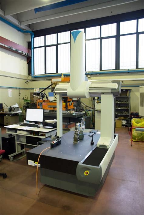 Computer Numeric Controlled CNC Machines 的图像结果