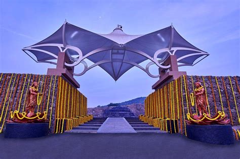Find Wedding Lawns and Farmhouses to get married in India - Weddingwire.in